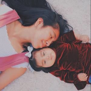 Meet your Posher, Mariela